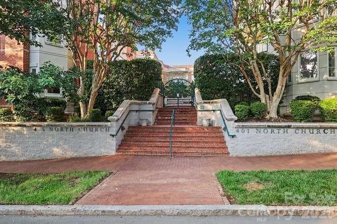 Condominium at 401 N Church Street, Charlotte, photo 29 of 36