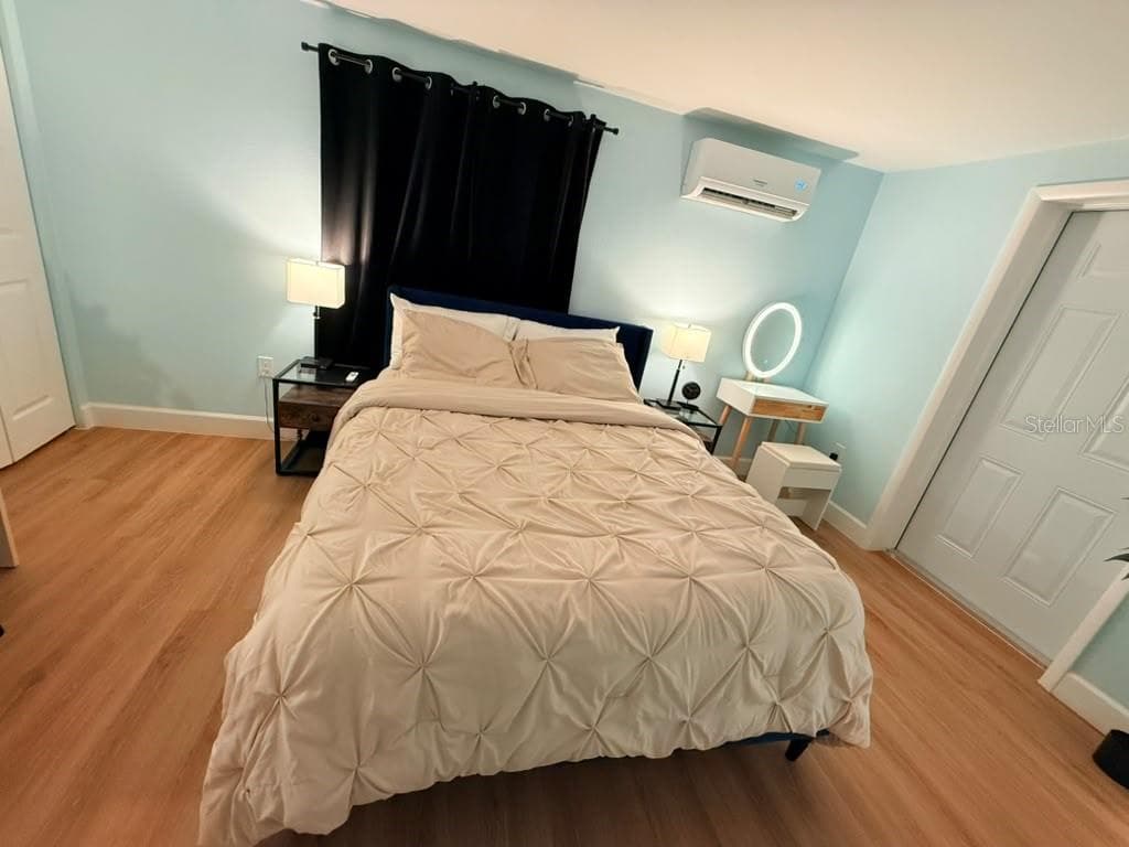 APARTMENT-CURRENT AIRBNB - 1835 15TH AVE S, ST PETERSBURG