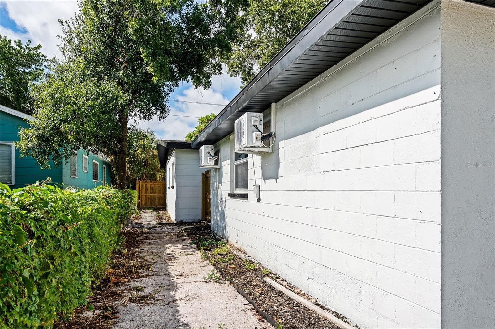 ACCESS ANOTHER TO THE PATIO. - 1835 15TH AVE S, ST PETERSBURG