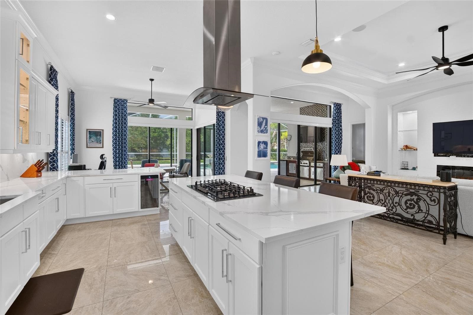 Single Family Residence at 8467 DUNHAM STATION DR, TAMPA, photo 15 of 60