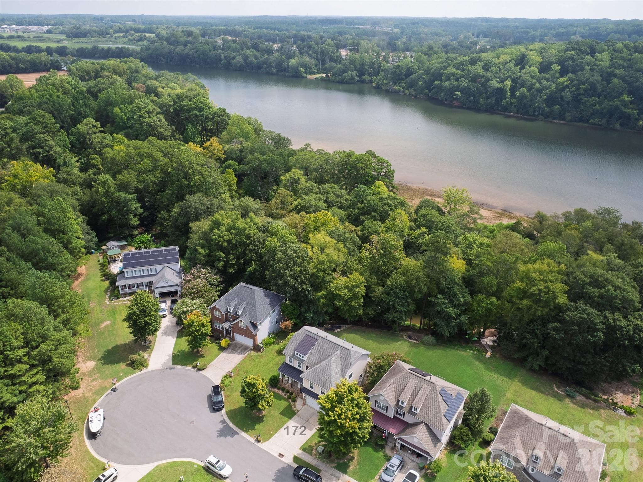 Single Family Residence at 172 Tom Sawyer Lane, Mount Holly, photo 4 of 48