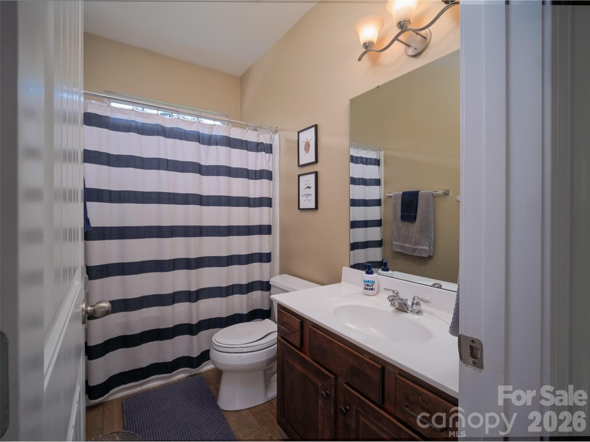 Single Family Residence at 172 Tom Sawyer Lane, Mount Holly, photo 13 of 48