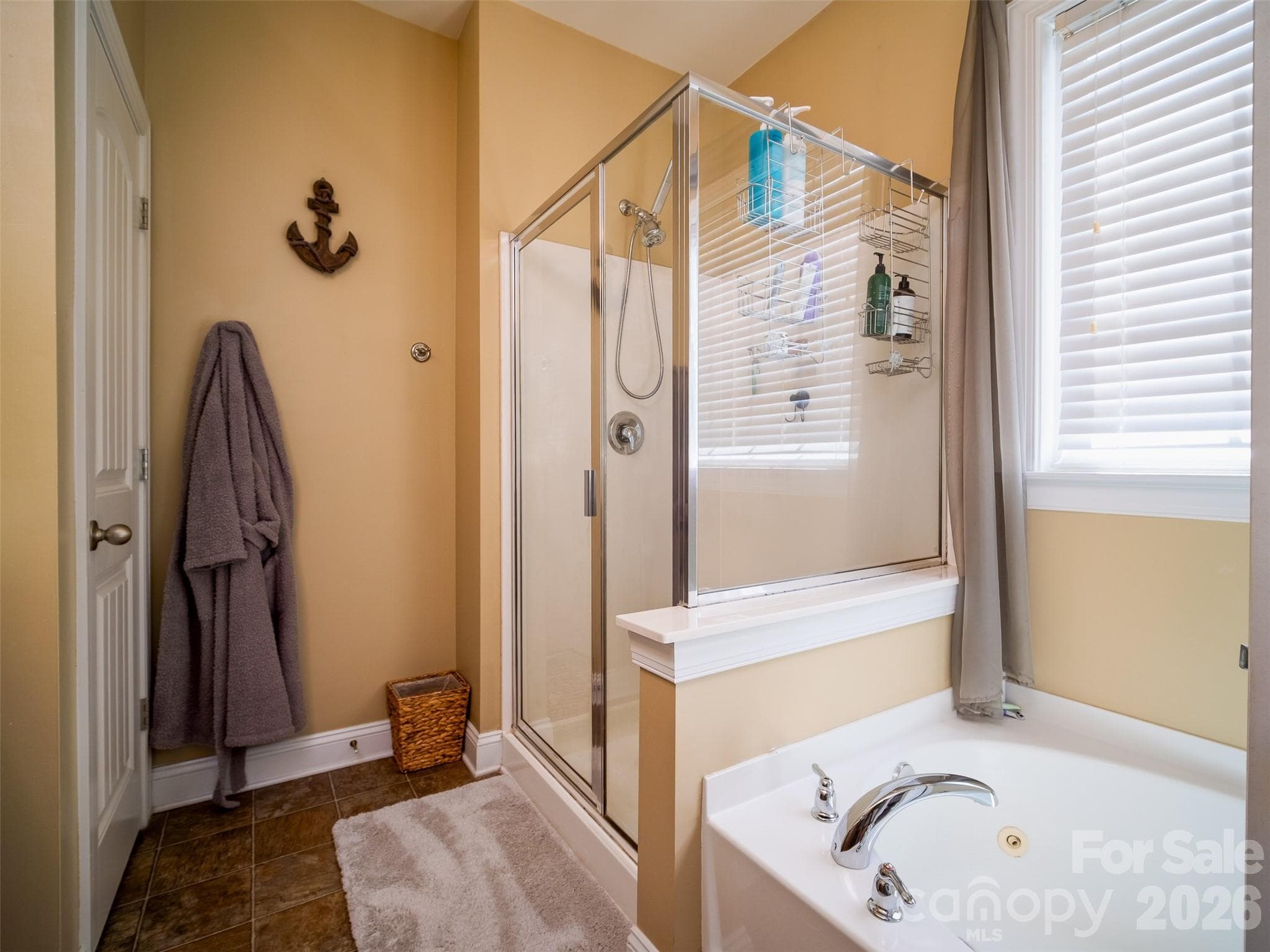 Single Family Residence at 172 Tom Sawyer Lane, Mount Holly, photo 19 of 48