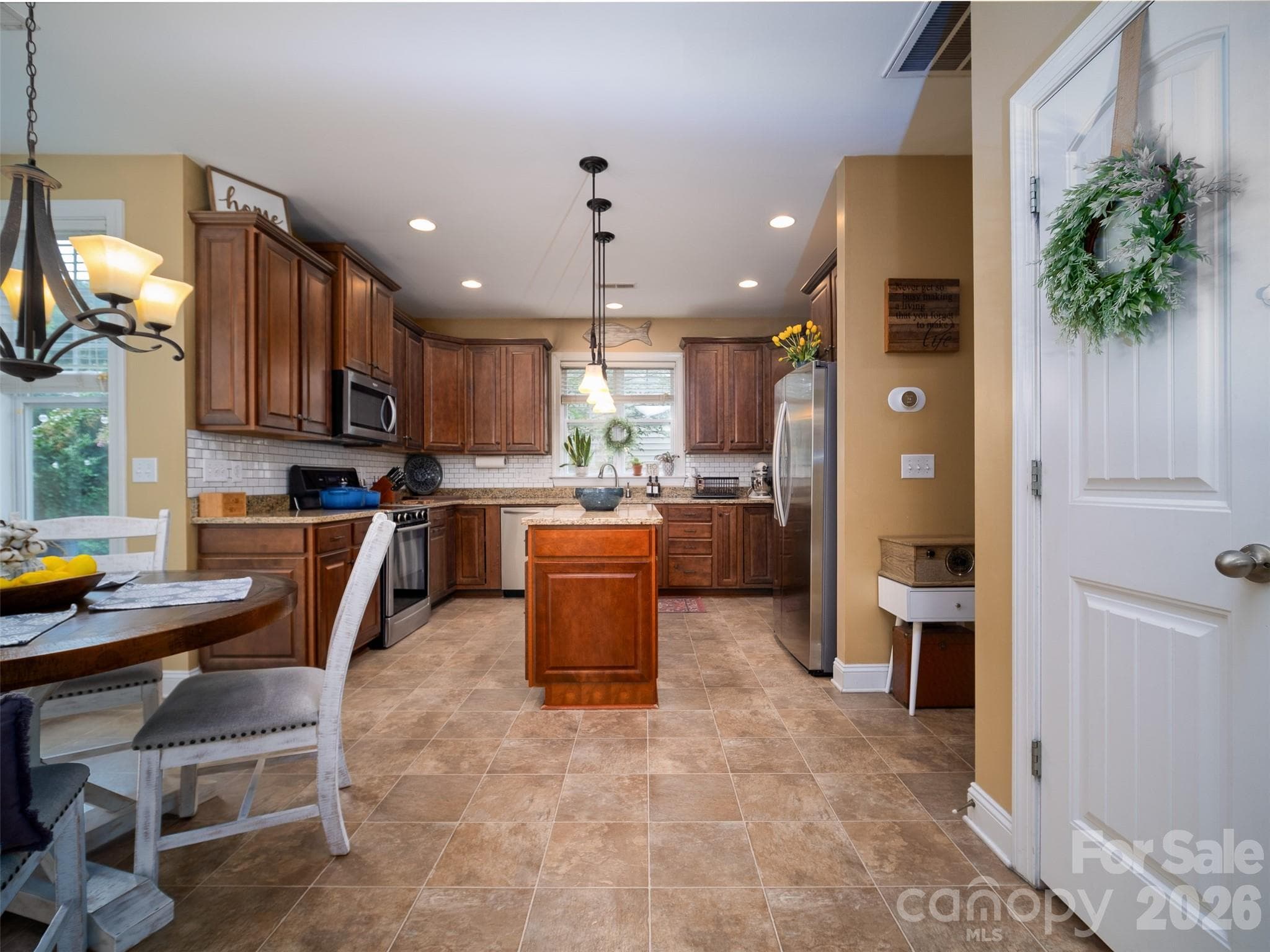 Single Family Residence at 172 Tom Sawyer Lane, Mount Holly, photo 31 of 48