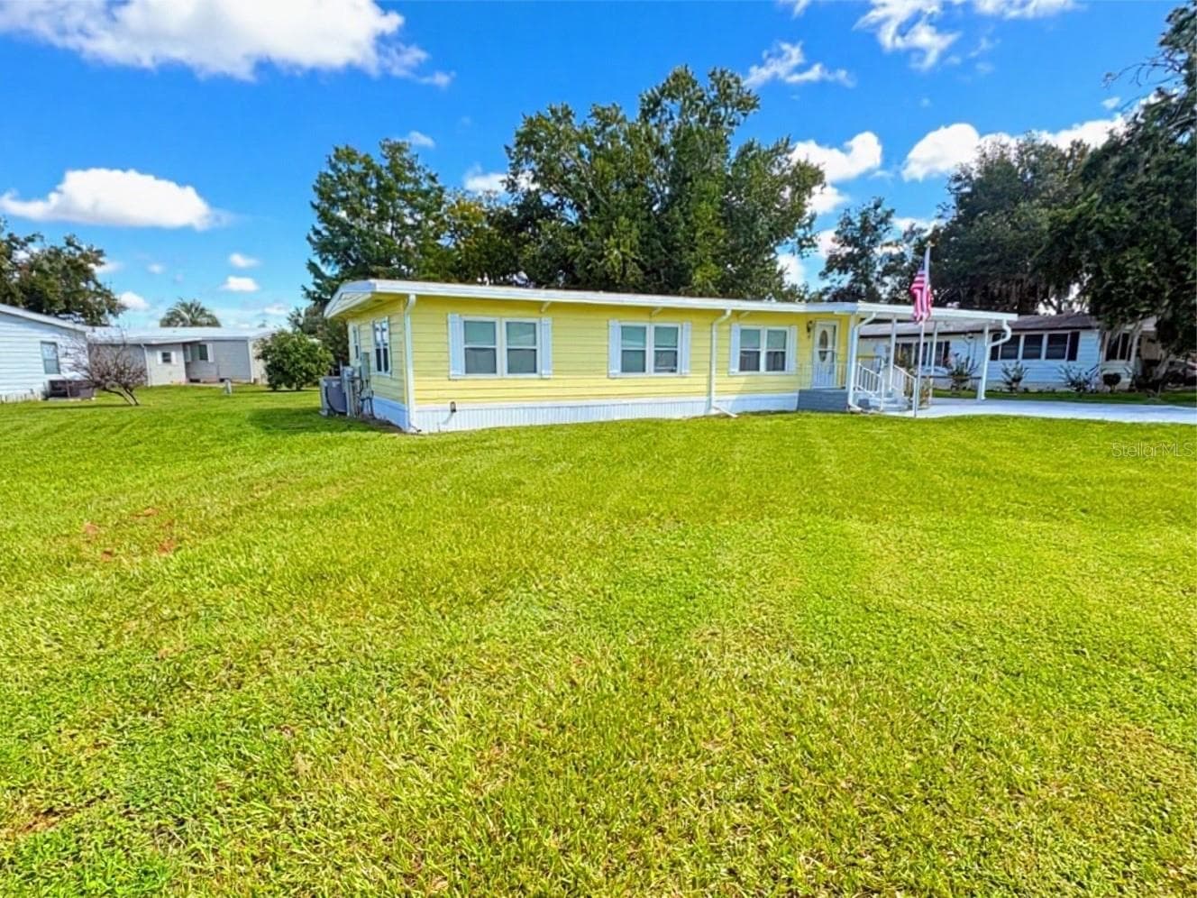 21 N BOBWHITE RD