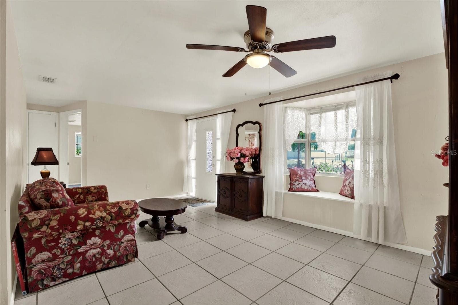 Single Family Residence at 4737 LONGWOOD AVE, HOLIDAY, photo 4 of 23