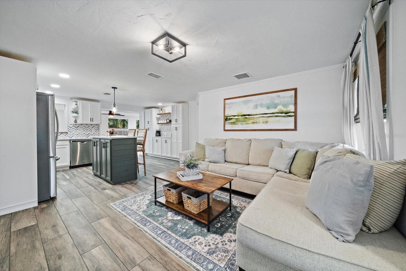 Single Family Residence at 852 ACADIA RD, VENICE, photo 5 of 48