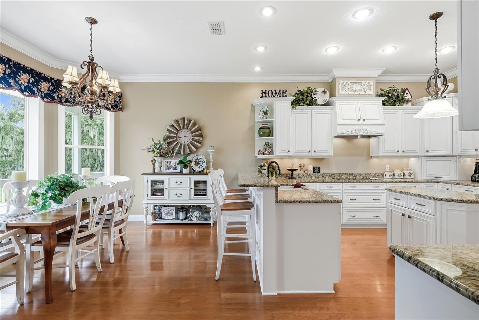Kitchen & Breakfast Nook - 18350 HANCOCK BLUFF RD, DADE CITY