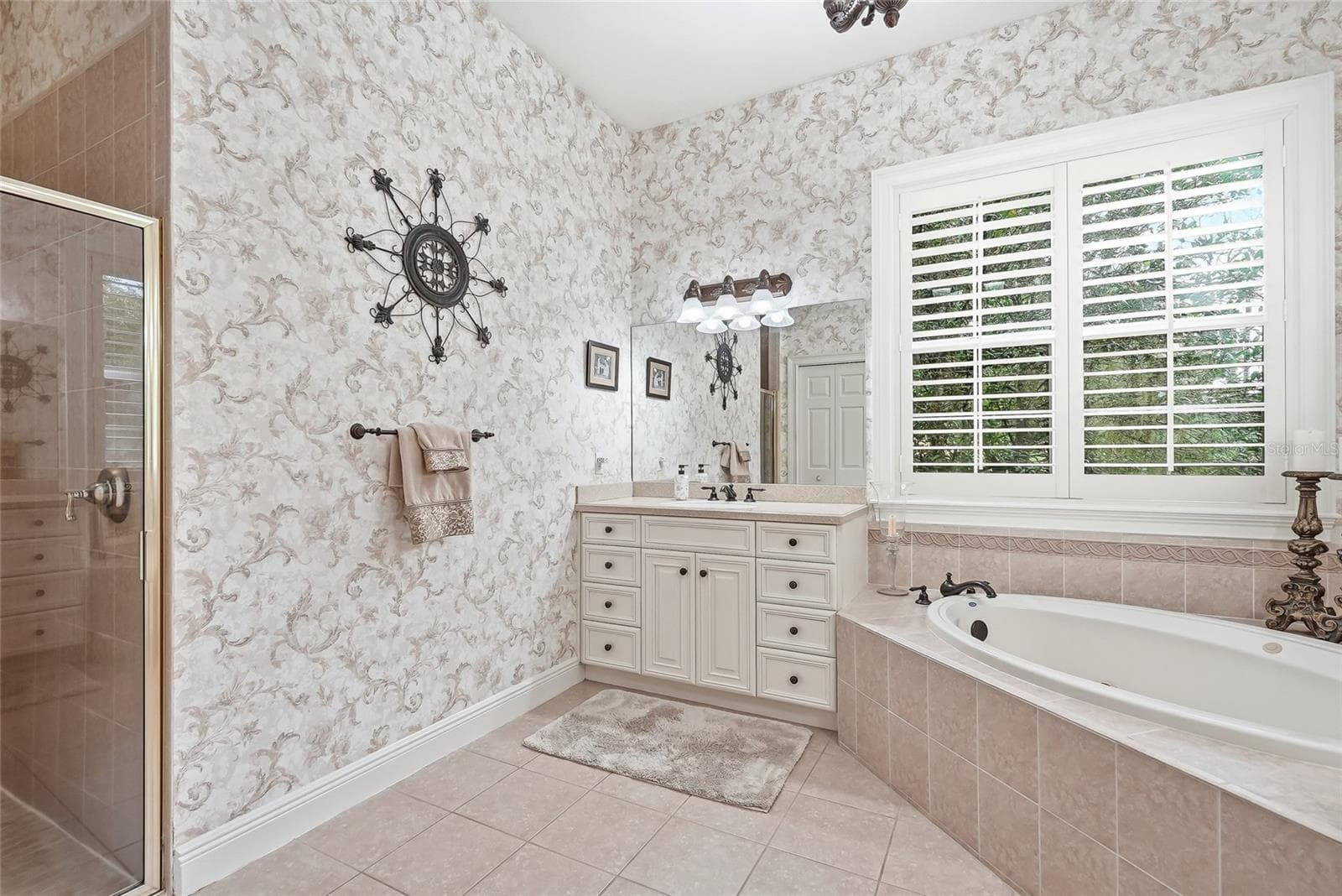 Primary Bathroom - 18350 HANCOCK BLUFF RD, DADE CITY
