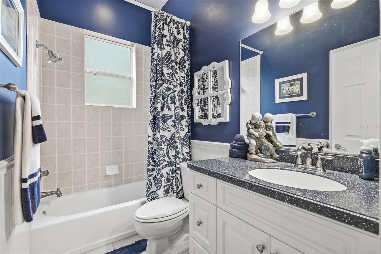 Secondary Bathroom - 18350 HANCOCK BLUFF RD, DADE CITY