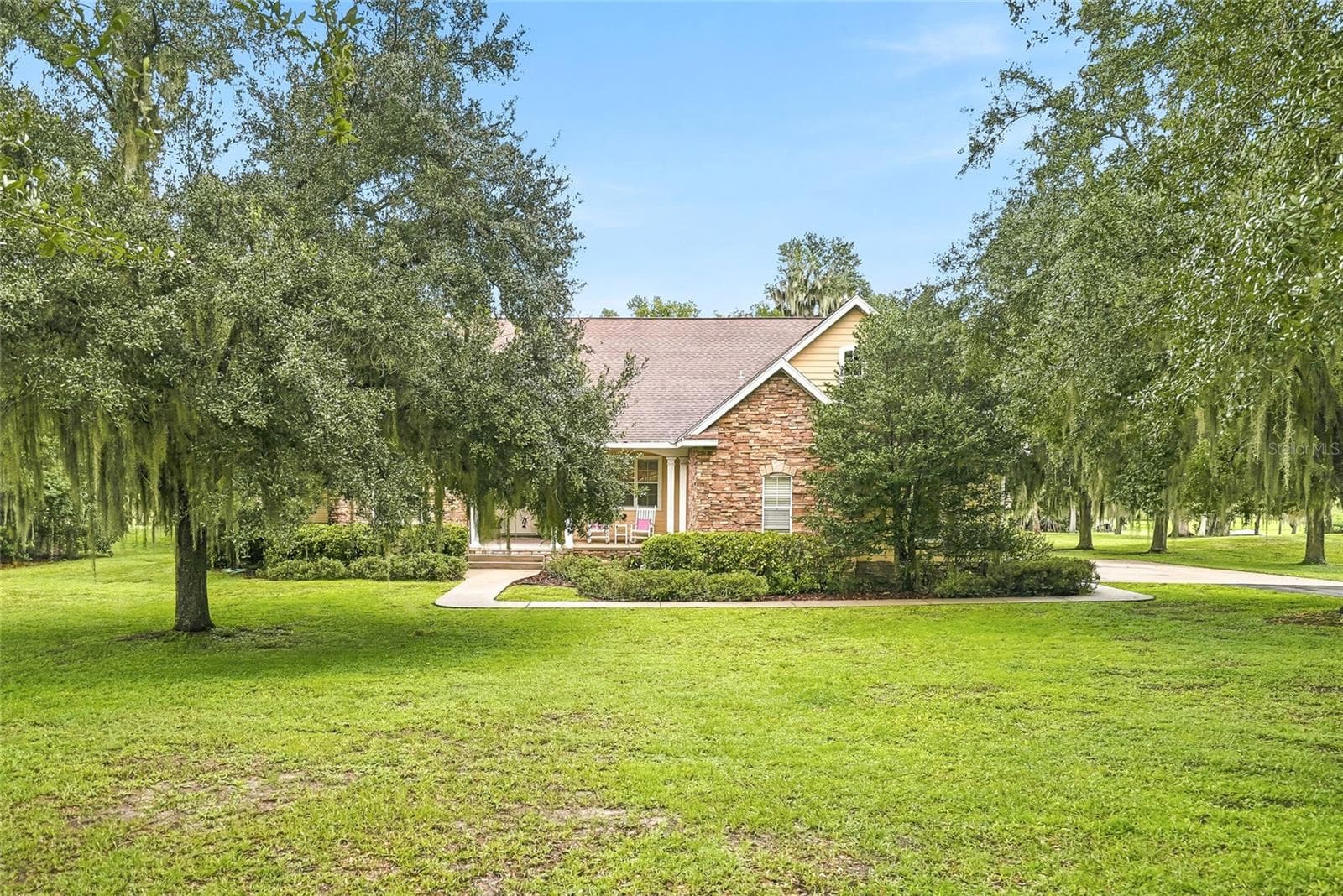 Front Yard - 18350 HANCOCK BLUFF RD, DADE CITY