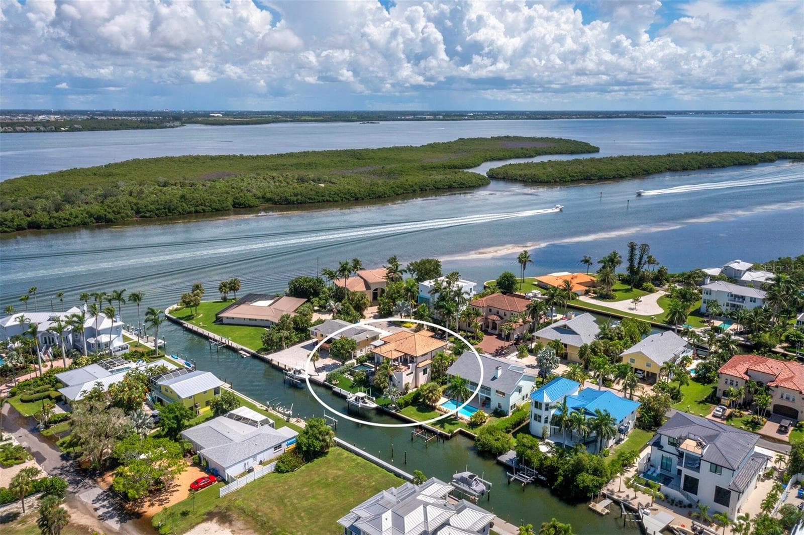 Single Family Residence at 795 MARBURY LN, LONGBOAT KEY, photo 7 of 80