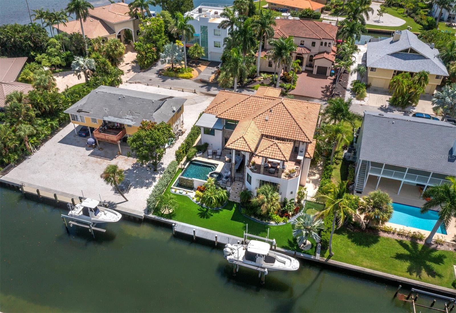 Single Family Residence at 795 MARBURY LN, LONGBOAT KEY, photo 12 of 80