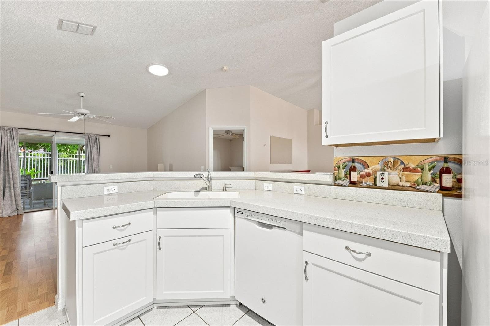 Kitchen - 1181 WELCH HILL CIR, APOPKA