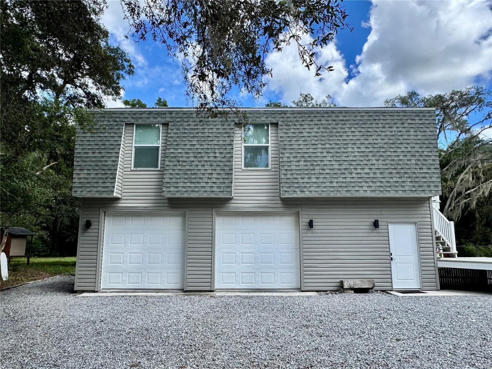 Garage w/Apt above - 9710 BLACK BEAR CT, NEW PORT RICHEY