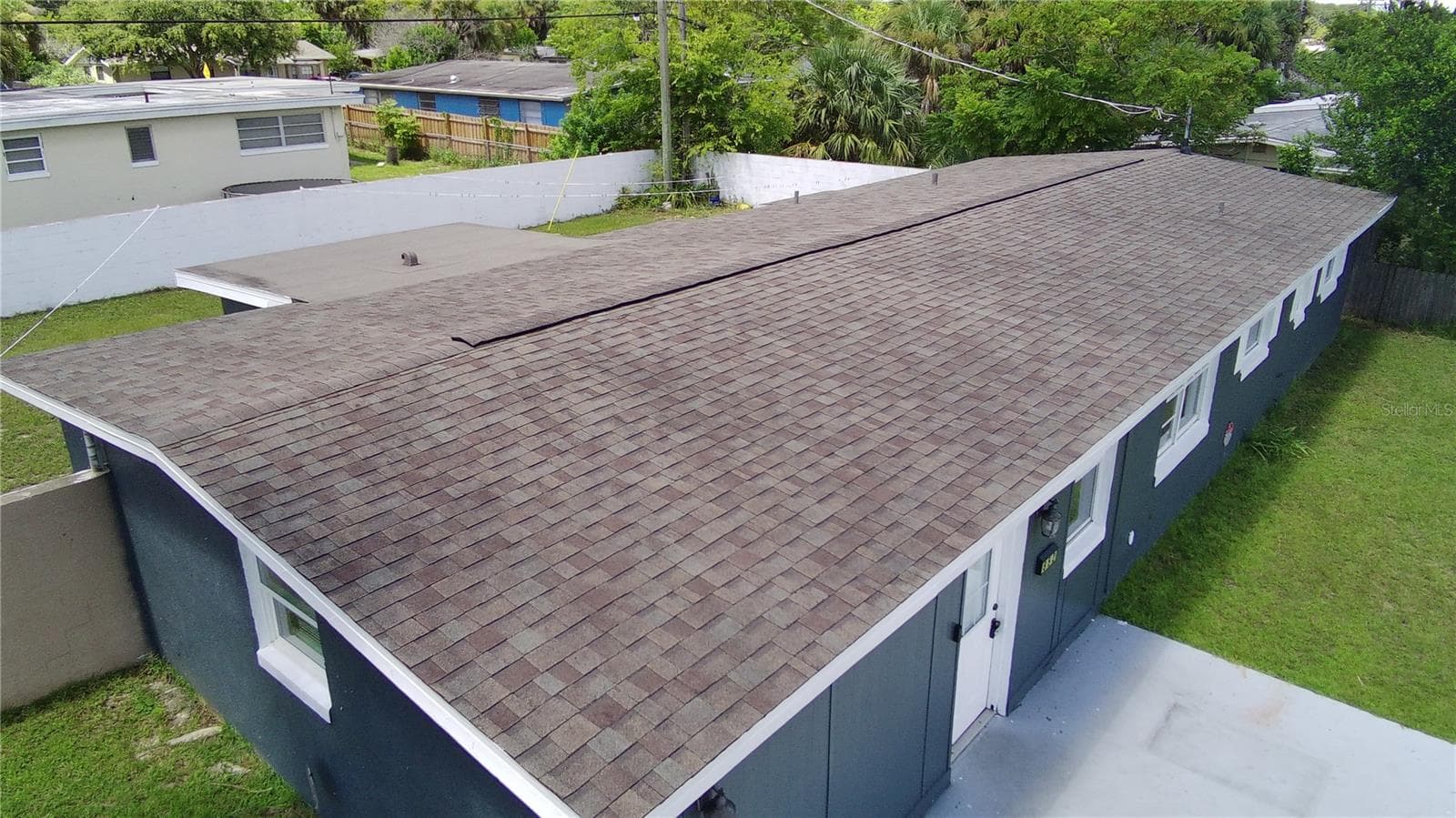 Single Family Residence at 852 DERBYSHIRE RD, DAYTONA BEACH, photo 3 of 52