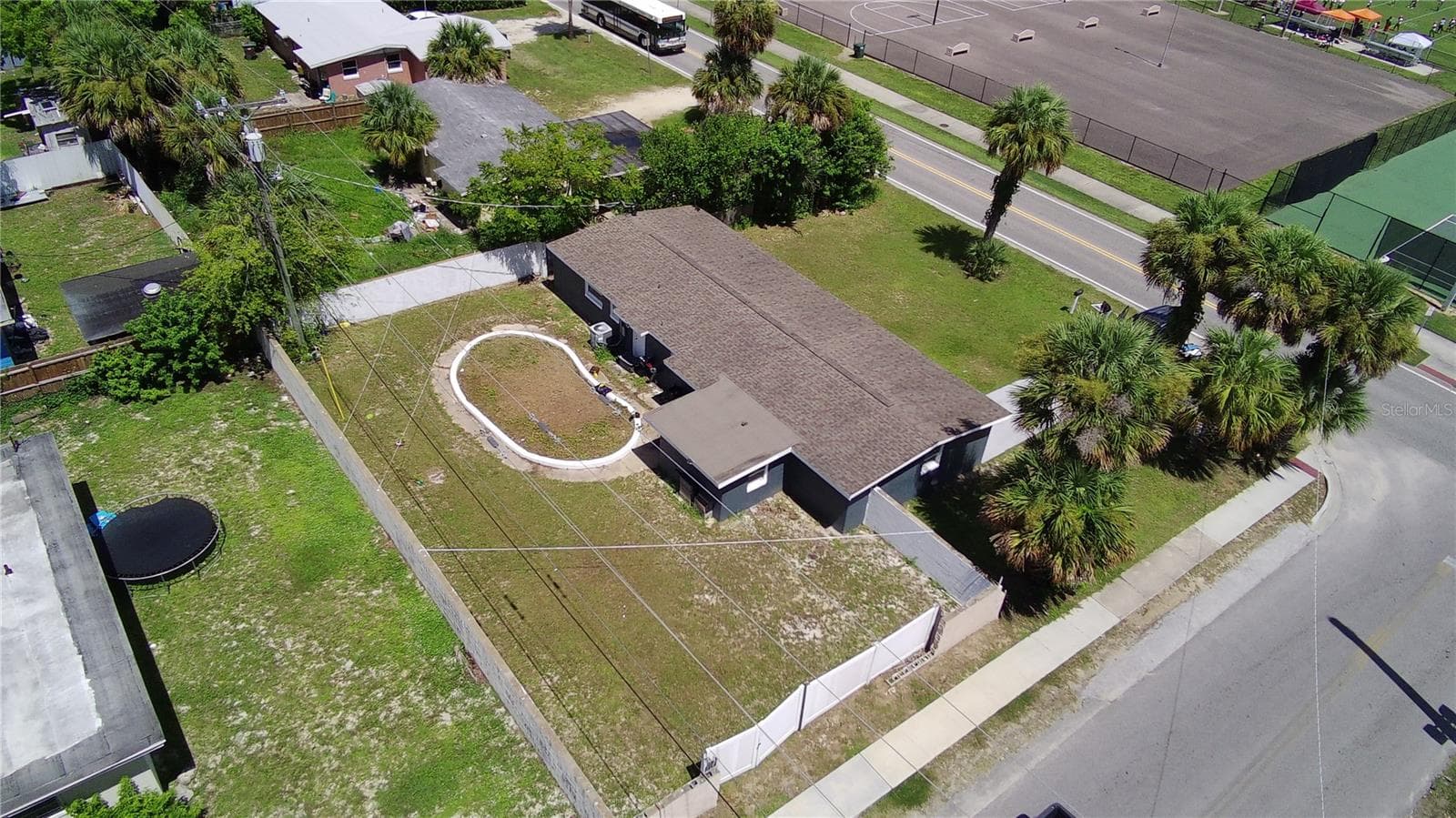 Single Family Residence at 852 DERBYSHIRE RD, DAYTONA BEACH, photo 12 of 52