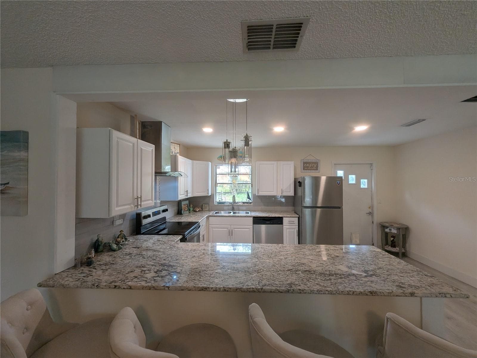 Single Family Residence at 2871 W ALBATROSS RD, AVON PARK, photo 10 of 23
