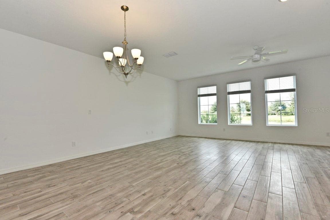 Townhouse at 720 BENOI DR, DAVENPORT, photo 3 of 42