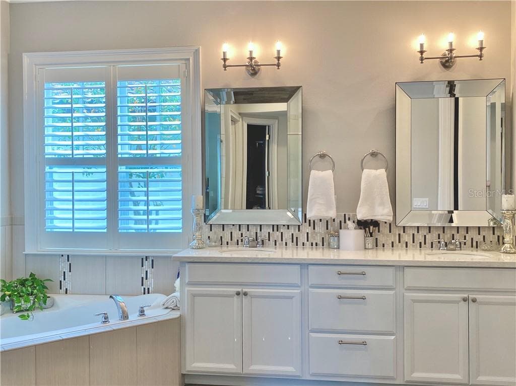 Single Family Residence at 13173 LOWER HARDEN AVE, ORLANDO, photo 15 of 30