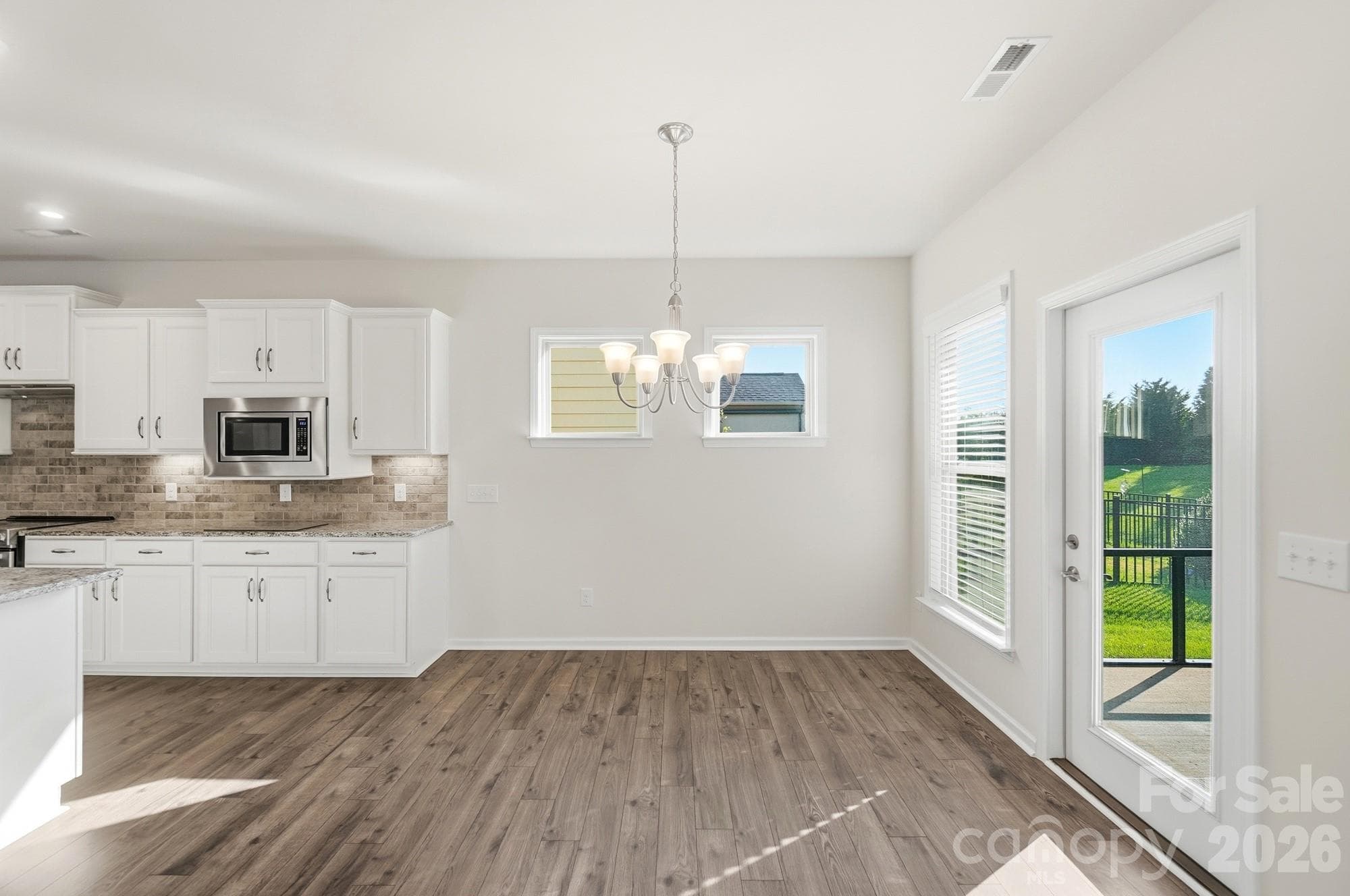 Single Family Residence at 1620 Red Leaf Drive, Fort Mill, photo 15 of 42