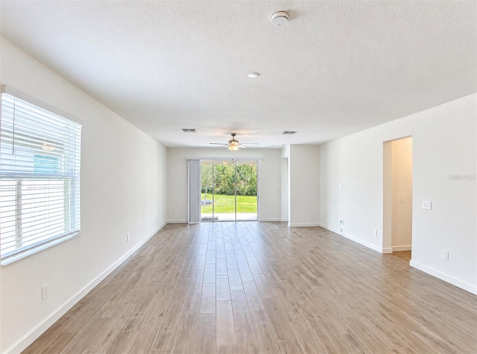 Single Family Residence at 10060 BANYAN BREEZE BLVD, LAND O LAKES, photo 16 of 41