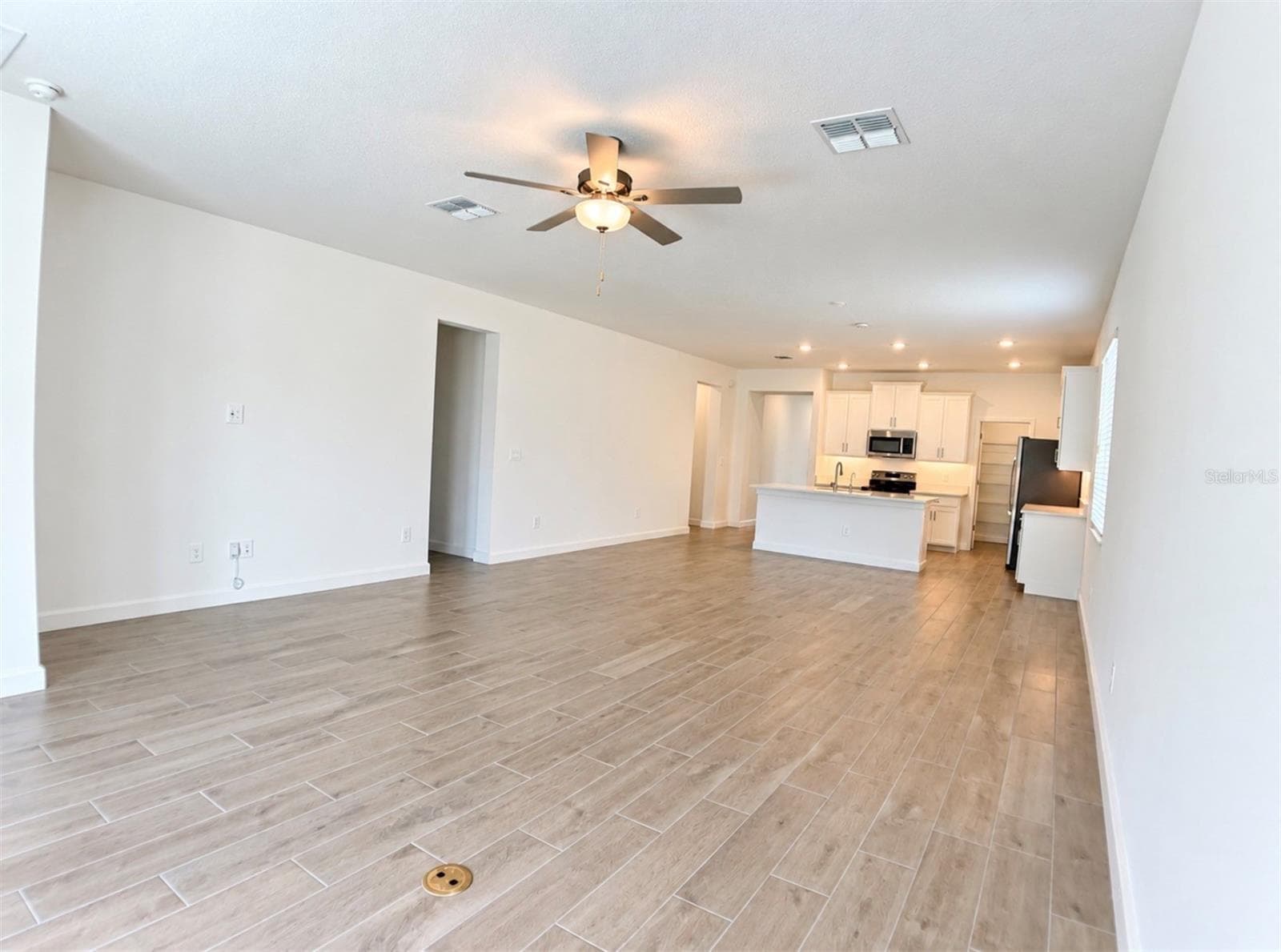 Single Family Residence at 10060 BANYAN BREEZE BLVD, LAND O LAKES, photo 17 of 41