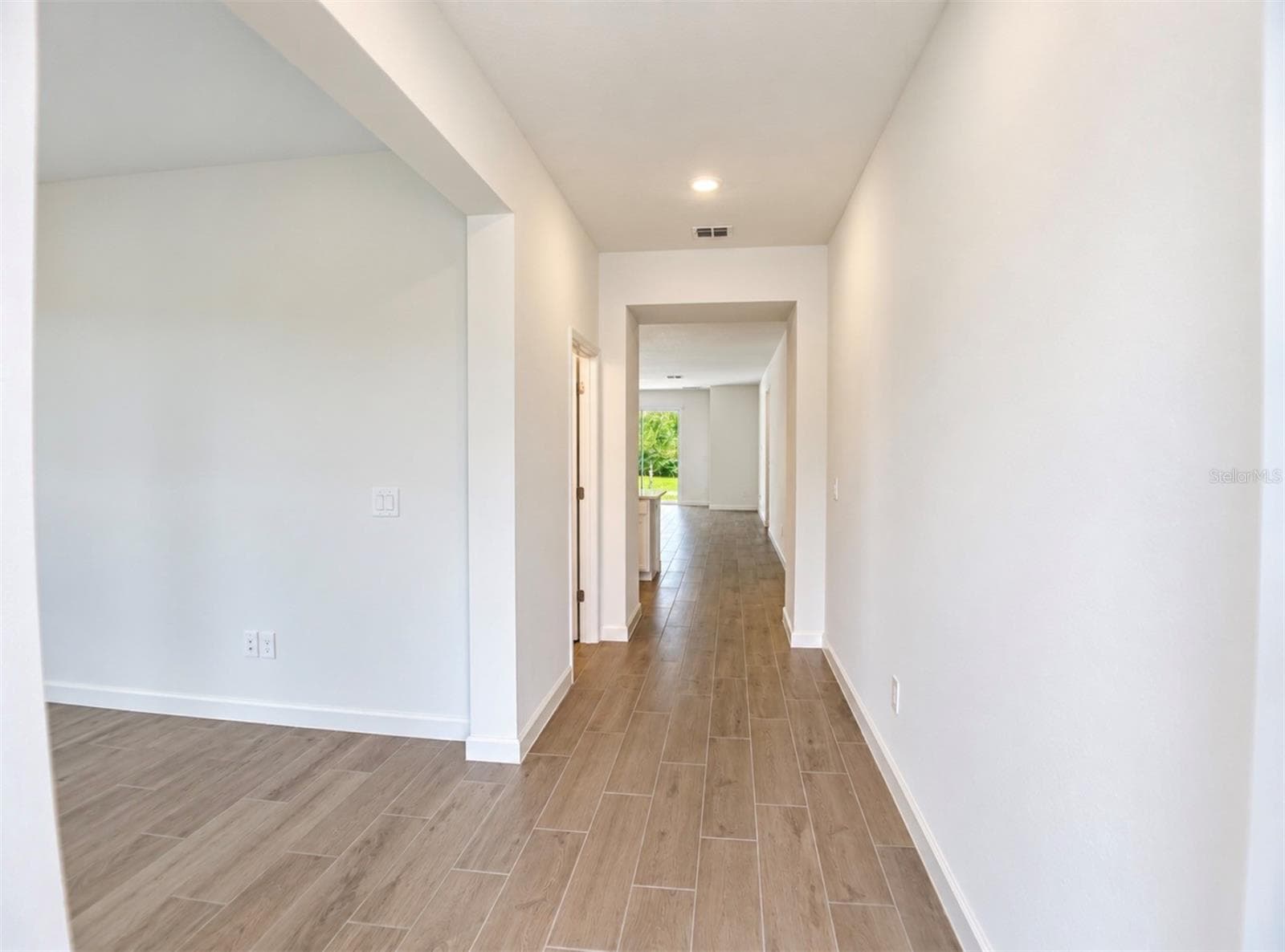 Single Family Residence at 10060 BANYAN BREEZE BLVD, LAND O LAKES, photo 18 of 41