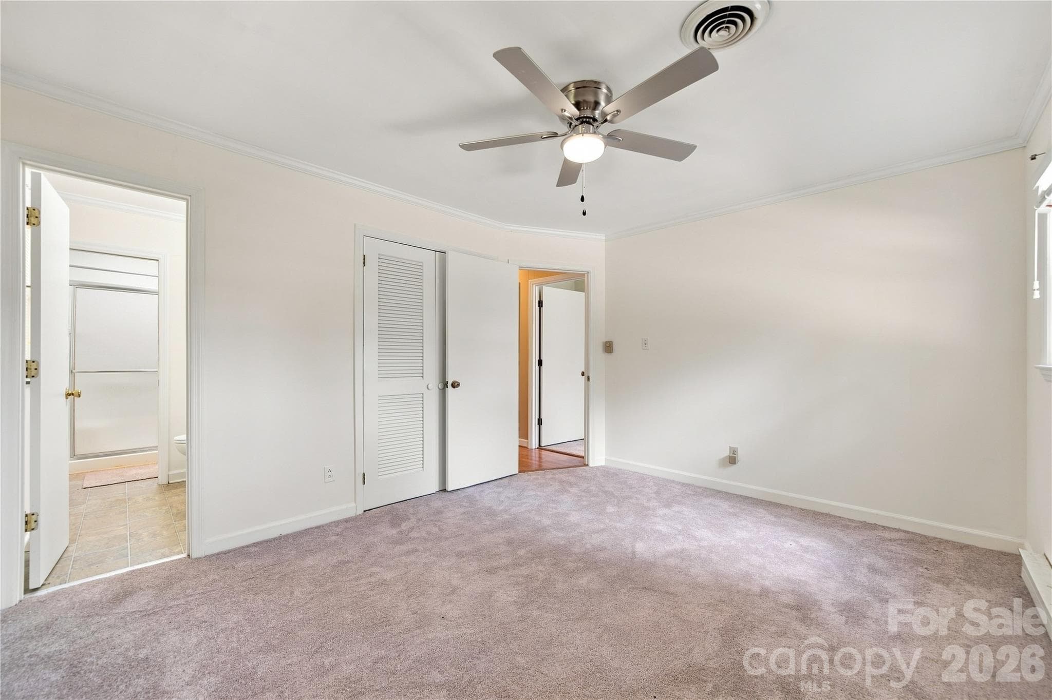 Single Family Residence at 556 Oakhaven Drive, Lancaster, photo 31 of 46