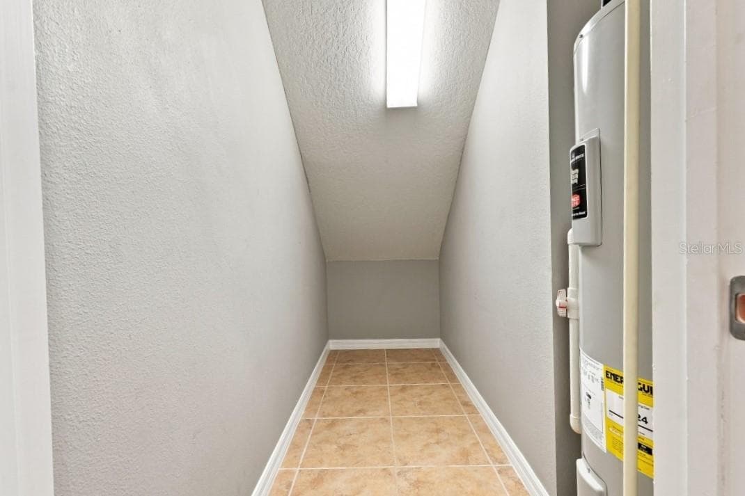 Townhouse at 1511 SWEET APPLE ST, OAKLAND, photo 38 of 42