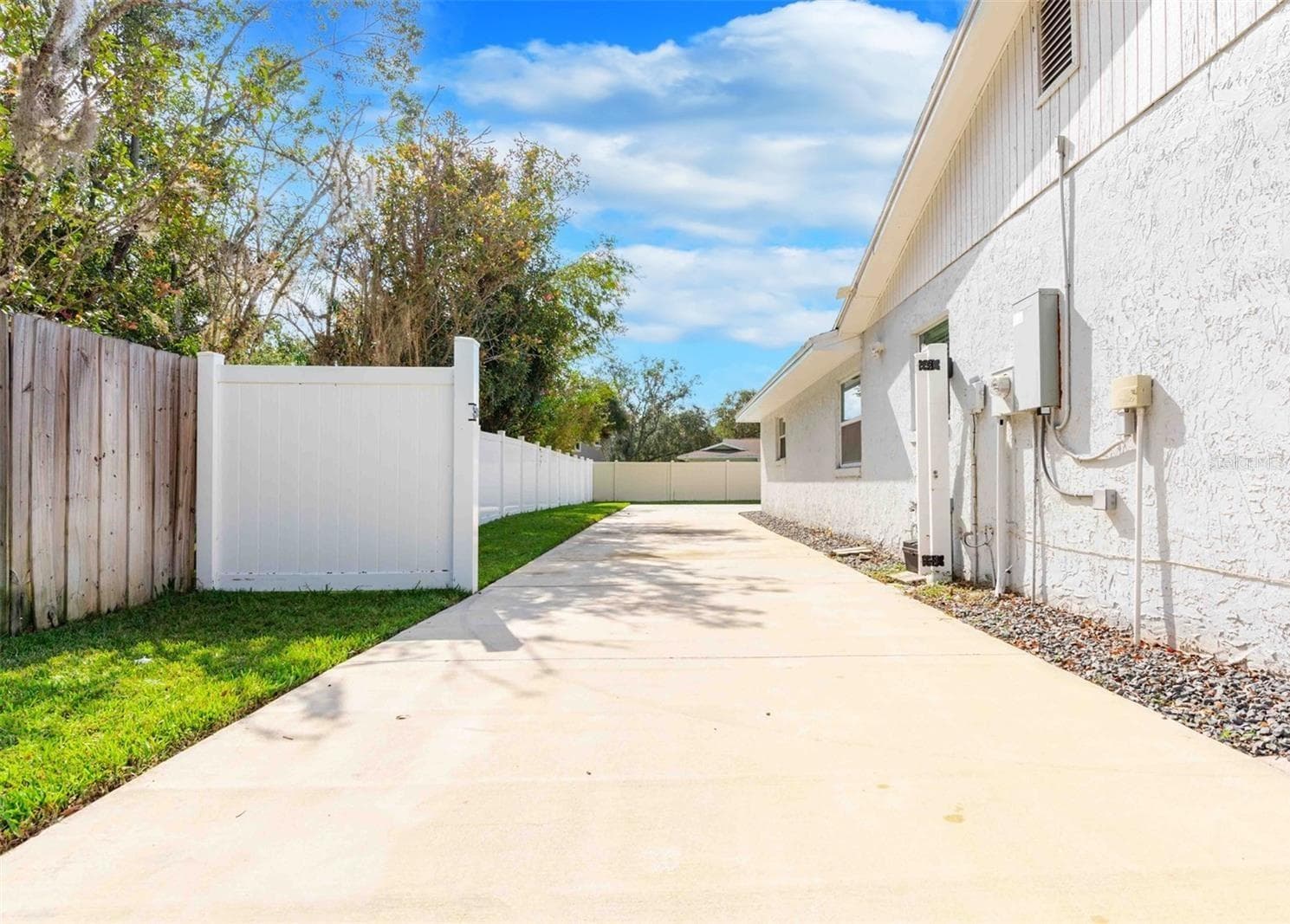 Single Family Residence at 8144 BANYAN BLVD, ORLANDO, photo 7 of 35