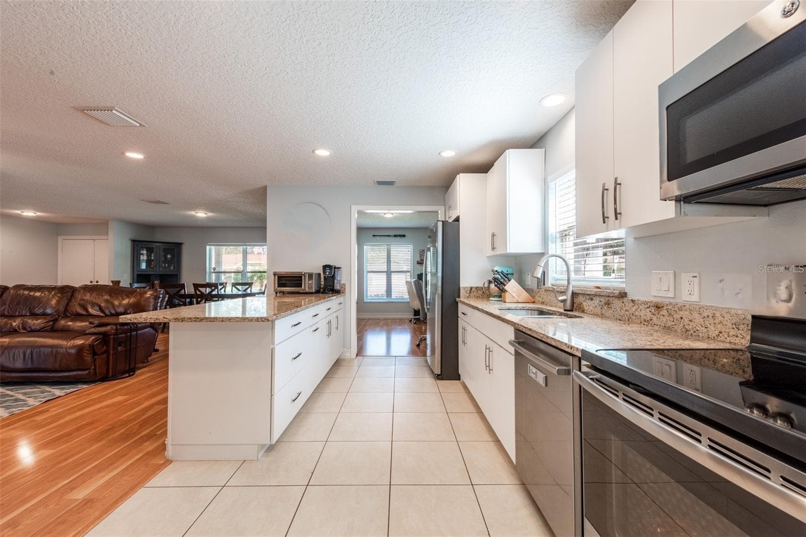 Single Family Residence at 8144 BANYAN BLVD, ORLANDO, photo 15 of 35