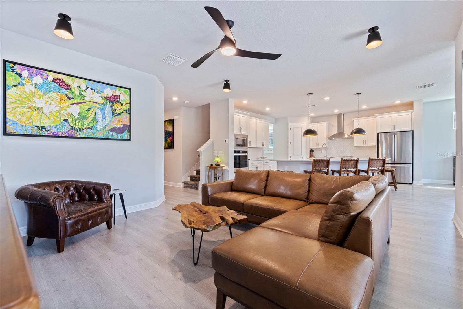 Single Family Residence at 4626 10TH AVE N, ST PETERSBURG, photo 6 of 47