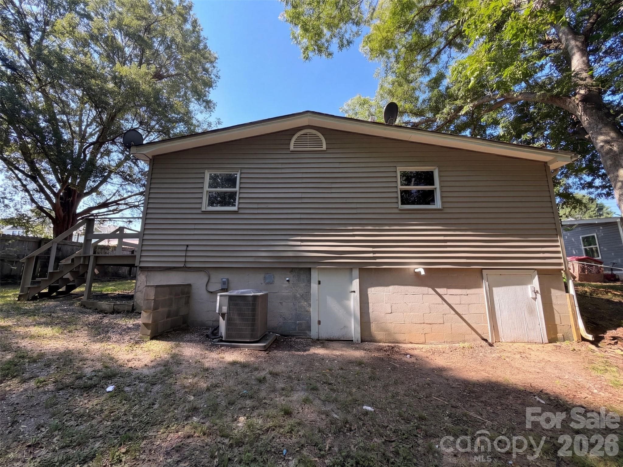 Single Family Residence at 1610 Martin Avenue, Gastonia, photo 5 of 16