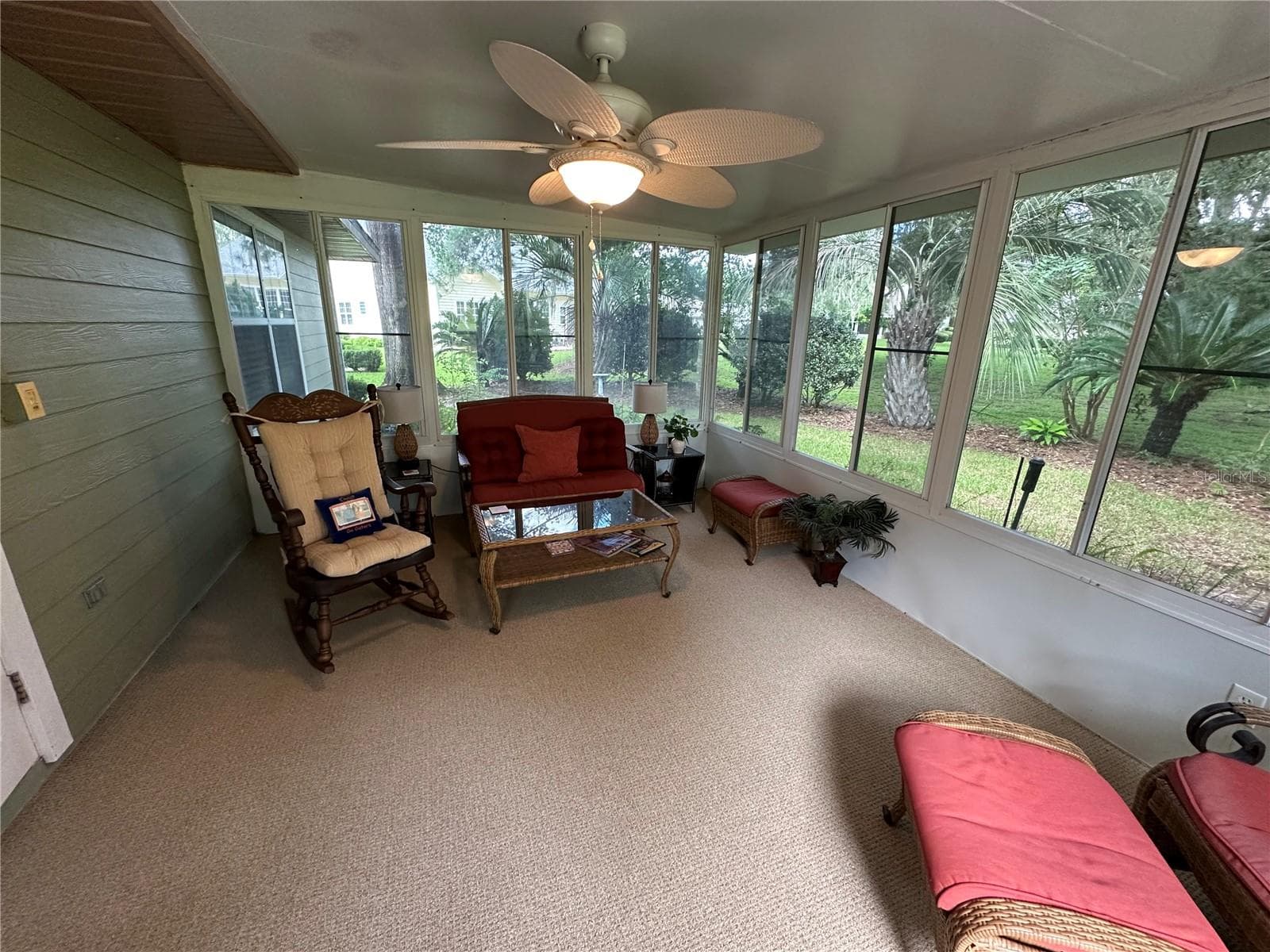 Enclosed porch - 11793 CREEK DR, ALACHUA