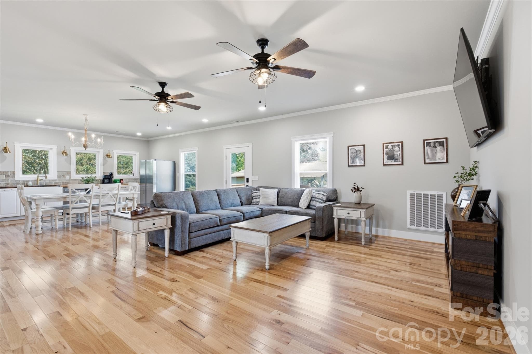 Single Family Residence at 5712 Hoover Elmore Road, Vale, photo 5 of 23