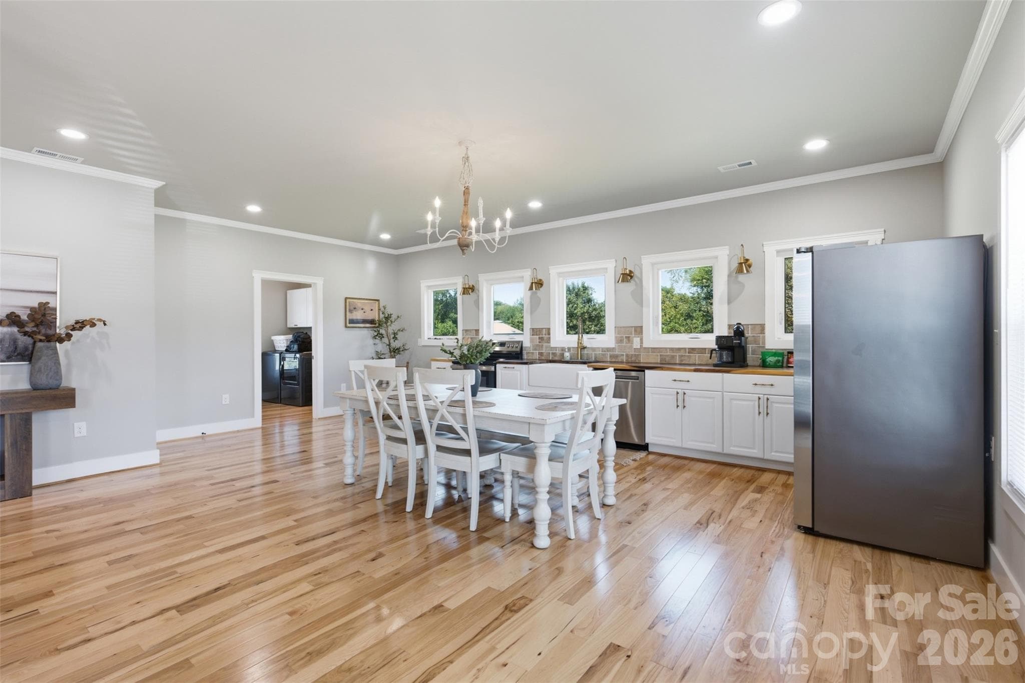 Single Family Residence at 5712 Hoover Elmore Road, Vale, photo 10 of 23