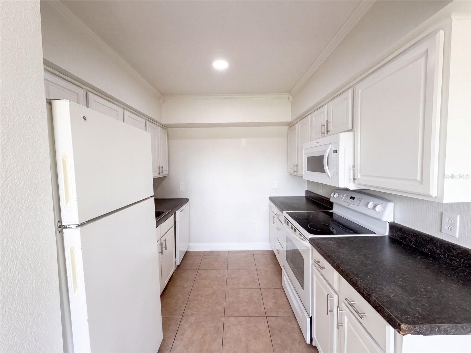 Single Family Residence at 3225 CLEVELAND HEIGHTS BLVD, LAKELAND, photo 6 of 18