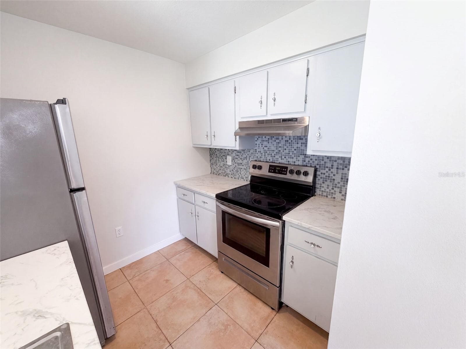 Townhouse at 411 DORCHESTER SQ, LAKE MARY, photo 12 of 19