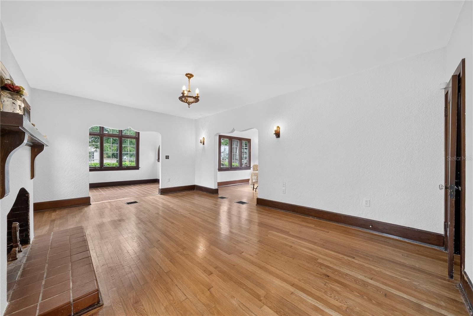 Single Family Residence at 1216 GOLDEN LN, ORLANDO, photo 14 of 54