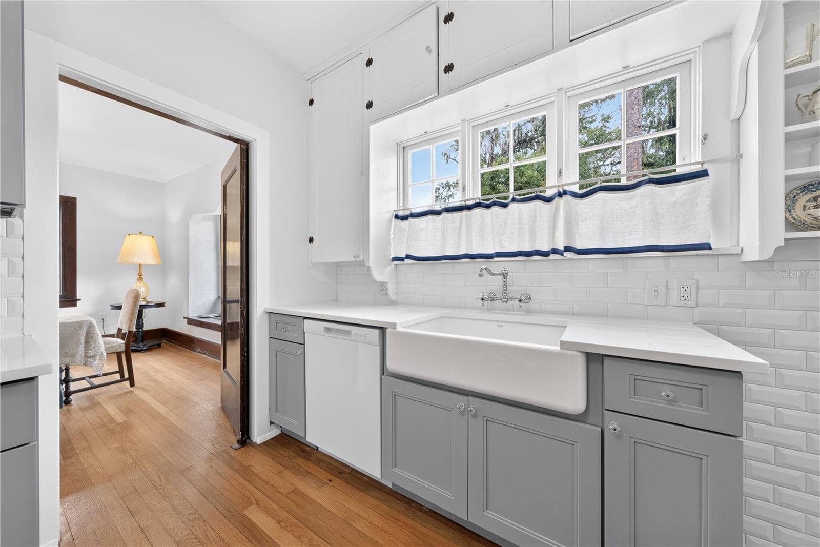 Kitchen adjacent to the dining room. - 1216 GOLDEN LN, ORLANDO