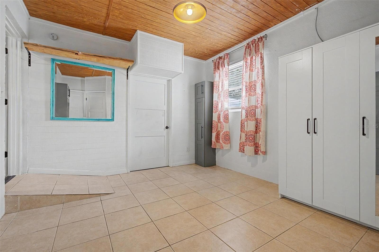 Single Family Residence at 1304 PARKWOOD ST, CLEARWATER, photo 15 of 35