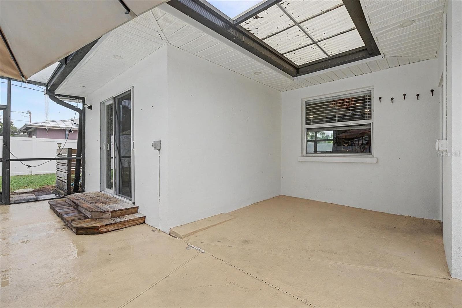 Single Family Residence at 1304 PARKWOOD ST, CLEARWATER, photo 22 of 35