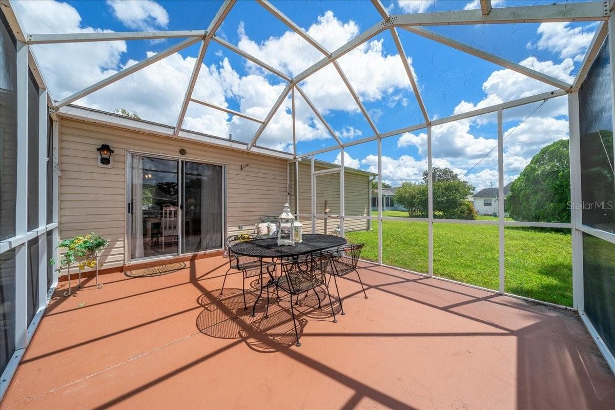 Glass Slider Door to Bird Cage - 1410 SANCHEZ CT, THE VILLAGES
