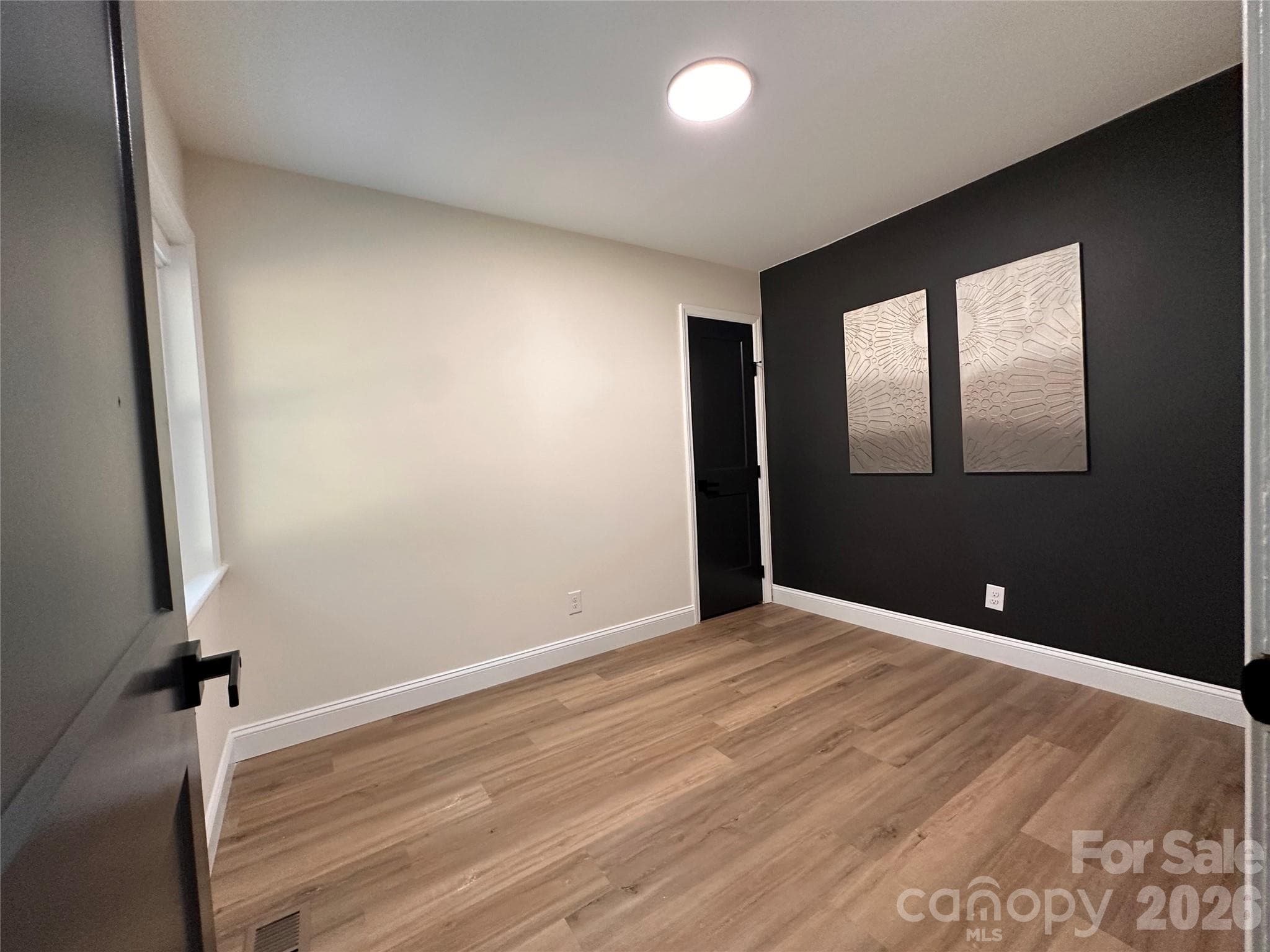 Single Family Residence at 3414 Bonaire Drive, Charlotte, photo 15 of 21