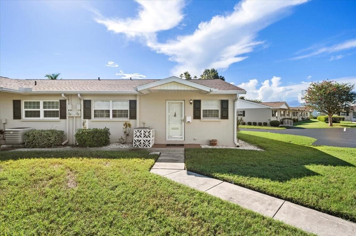 2753 GOLF COURSE DR #104