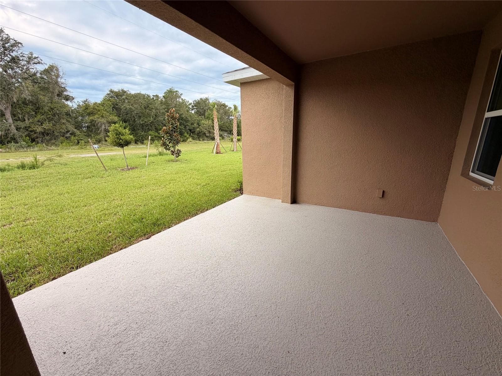 Single Family Residence at 3042 KINGSMAN TRL, ORMOND BEACH, photo 5 of 56
