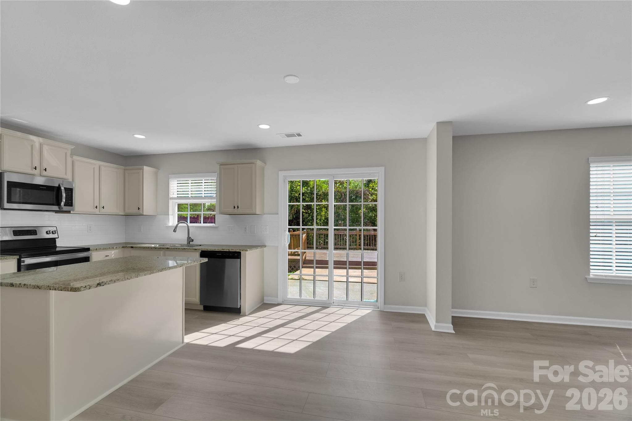 Single Family Residence at 3636 Alexander Forest Drive, Charlotte, photo 23 of 48