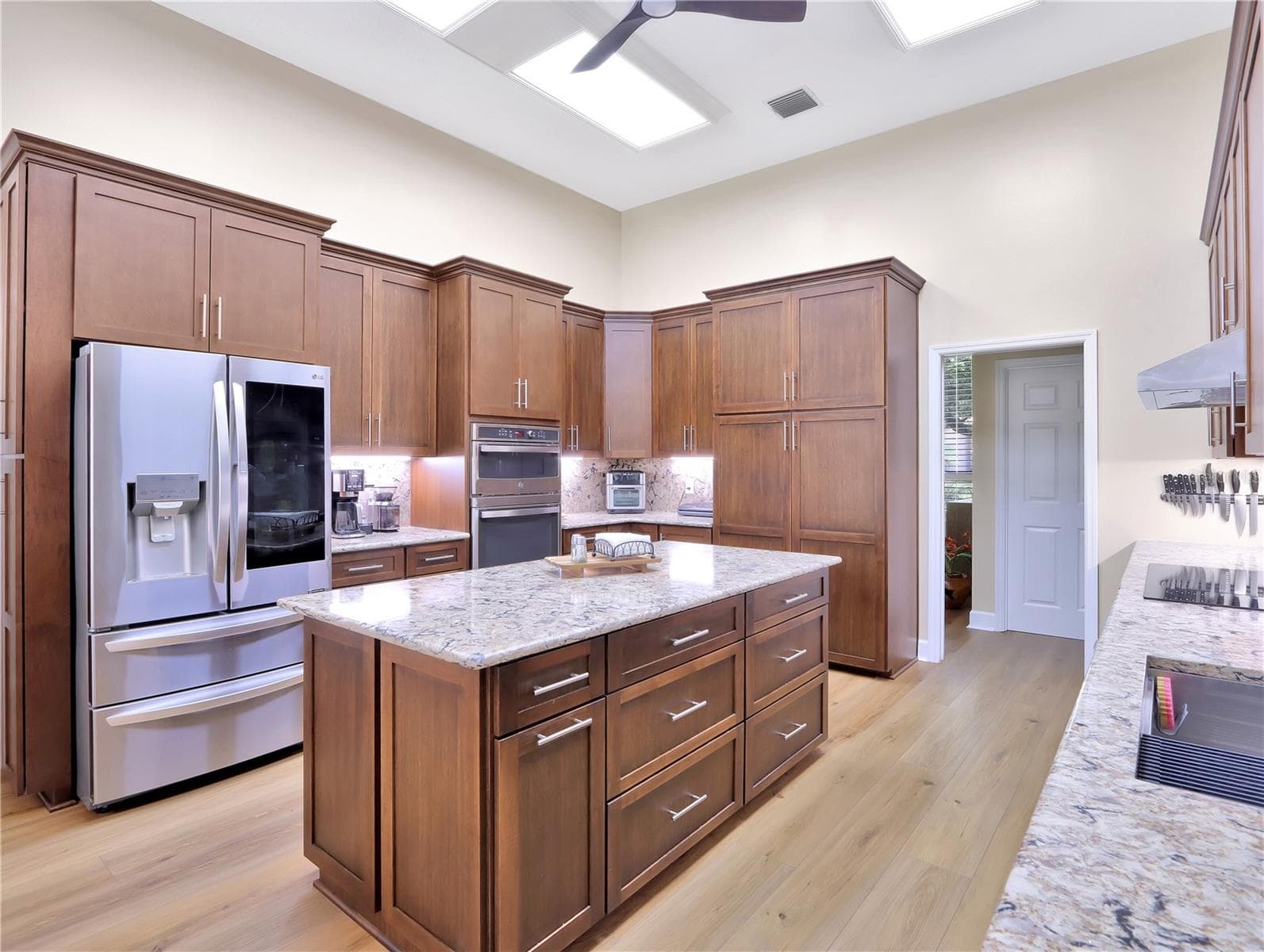 Single Family Residence at 2216 SMOKETREE CT, LONGWOOD, photo 15 of 48