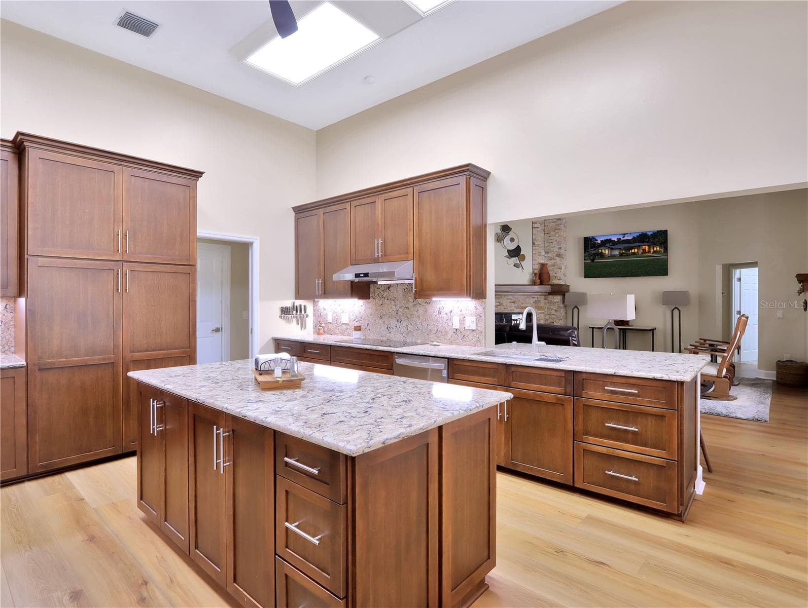 Single Family Residence at 2216 SMOKETREE CT, LONGWOOD, photo 18 of 48
